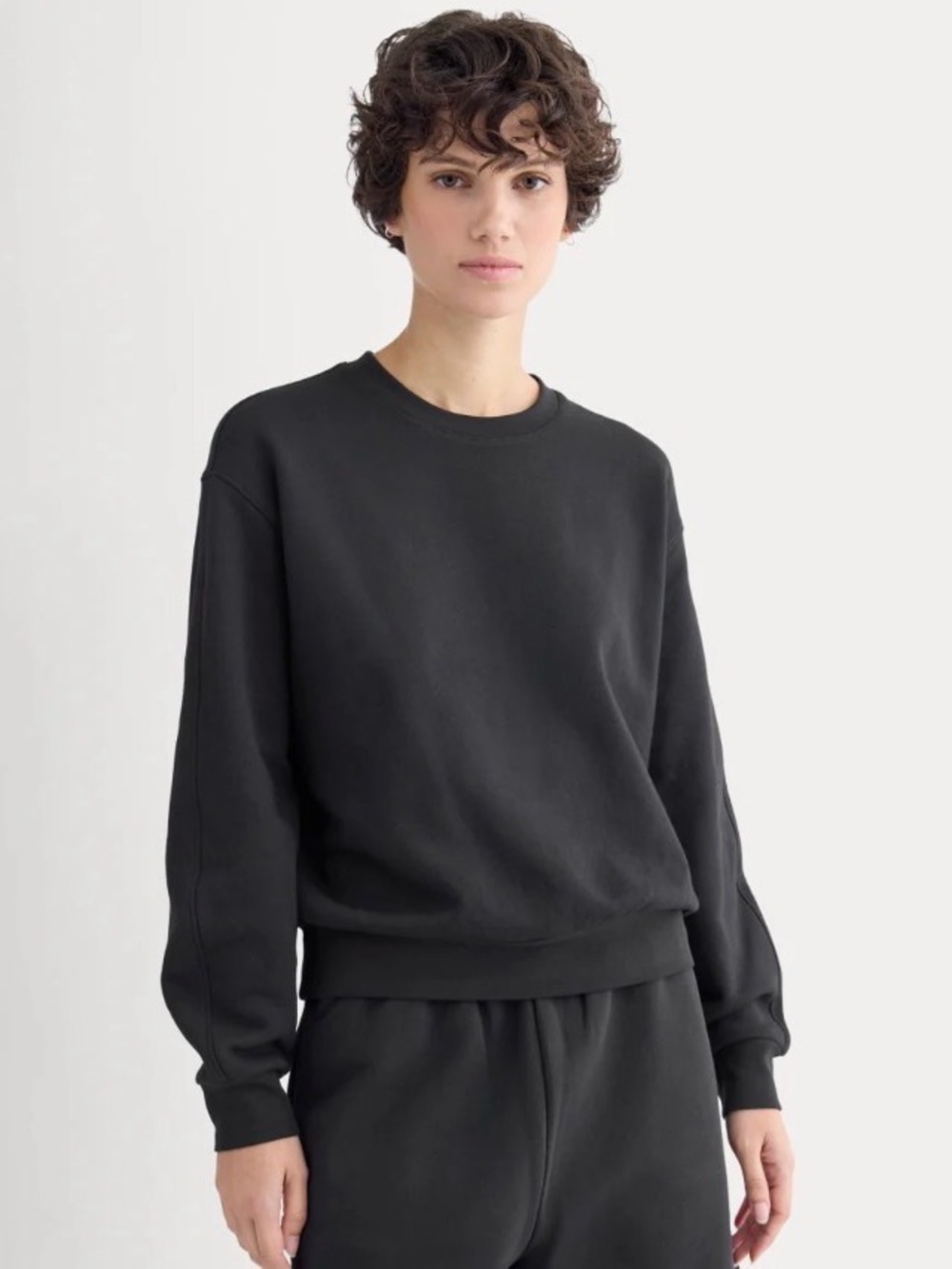 Everlane Black Crewneck Sweatshirt